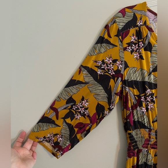 M • NOLLBY | Large | Goldenrod Full Floral Dress | 17” pit to pit - Picture 5 of 13